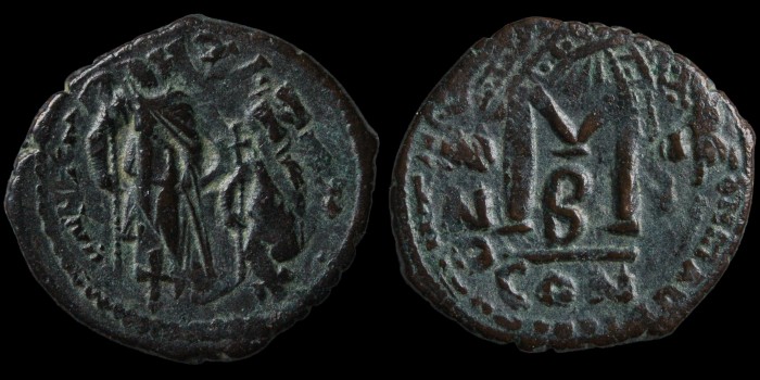 Follis d'Héraclius émis à Constantinople, officine B, Anno III