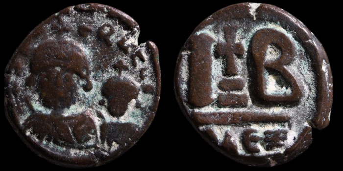 12 Nummis d'Héraclius émis à Alexandrie