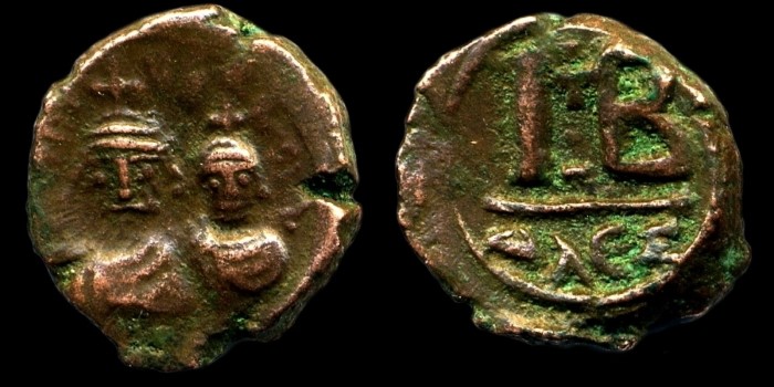 12 Nummis d'Héraclius émis à Alexandrie