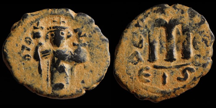 Follis de Constans II émis à Constantinople