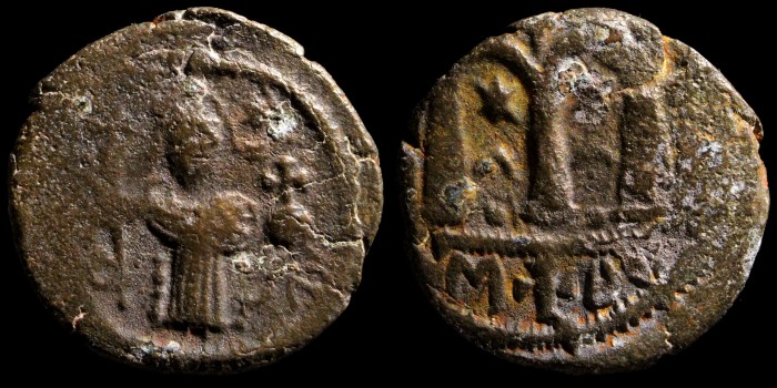 Follis Arabo-byzantin du calife Mu'awiya I ibn Abi Sufyan (pseudo-damascus) émis à Damas