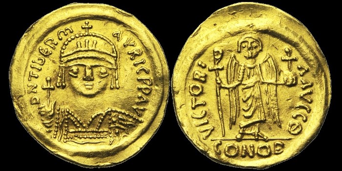 Solidus de Maurice Tibère émis à Constantinople