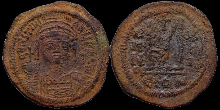 Follis de Justinien émis à Constantinople Anno XIIII