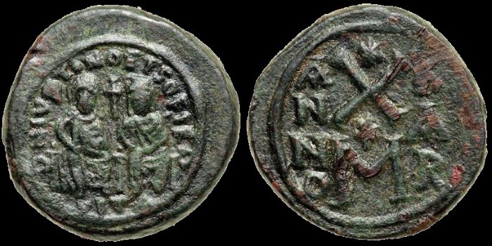 Follis de Justin II et Sophie émis à Carthage