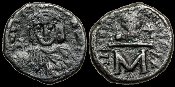 Follis de Léon III avec Constantin V au revers émis à Constantinople