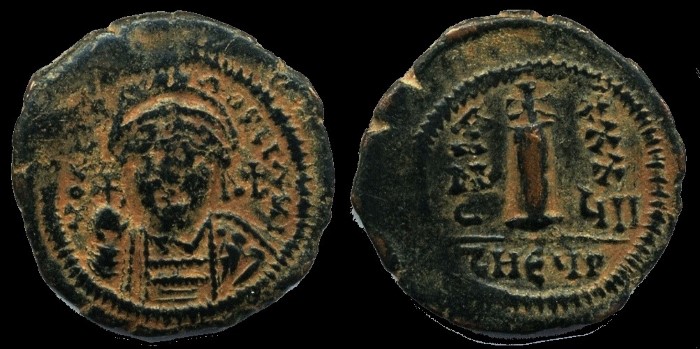 Decanummium de Justinien émis à Theoupolis