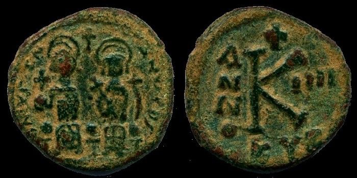 Demi Follis de Justin II et Sophie émis à Cyzique Anno IIII