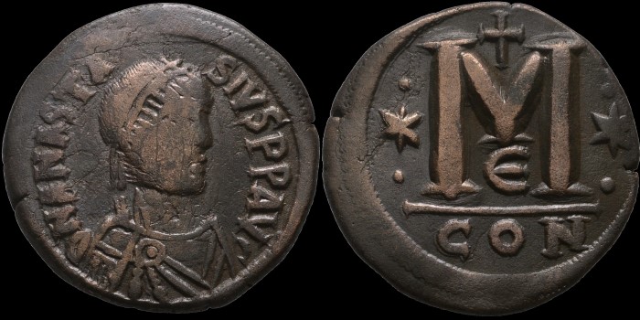 Follis d'Anastase émis à Constantinople avec Etoiles