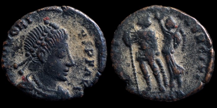 AE3 Centenionalis d'Honorius, frère d'Arcadius et empereur d'occident, avec la victoire couronnant émis à Cyzique