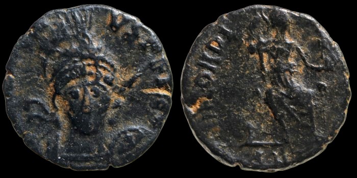 Centenionalis de Théodose II avec Concordia émis à Antioche