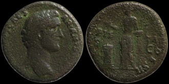 RIC 1083, Sear 4203 - Sesterce d'Antonin César avec Pietas