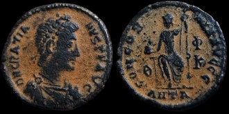 RIC IX 45a, 46 a,b Antioche - AE3 Centenionalis de Gratien avec Concordia émis à Antioche
