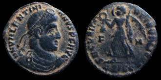 RIC IX 15a Siscia - AE3 Centenionalis de Valentinien avec la victoire émis à Siscia