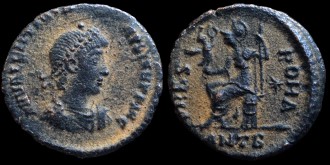 RIC IX 51 Antioche - AE3 Centenionalis de Valentinien II avec Roma émis à Antioche