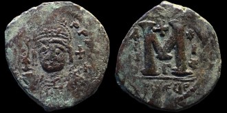 Sear 378 - Follis de Justin II et Sophie émis à Antioche Γ Anno I