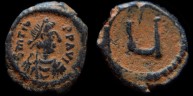 Sear 438A - Pentanummium de Tibère Constantin émis à Constantinople