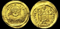 Sear 476 - Solidus de Maurice Tibère émis à Constantinople