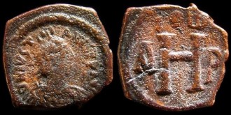 Sear 189 var - 8 nummis de Justinien émis à Thessalonique
