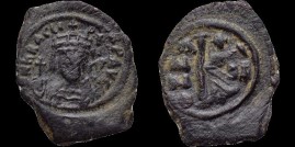 Sear 813 - Demi follis d'Héraclius émis à Constantinople