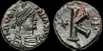 Sear 301 - Demi follis de Justinien émis à Rome