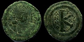 Sear 229 - Demi Follis de Justinien émis à Theoupolis