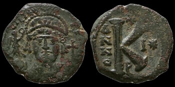 Sear 380 - Demi follis de Justin II et Sophie émis à Antioche Γ Anno I