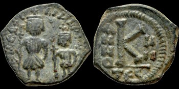 Sear 830 var - Demi Follis d'Héraclius émis à Thessalonique Anno UIII